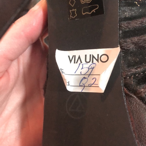 Via Uno Heels size 6 - Picture 5 of 7